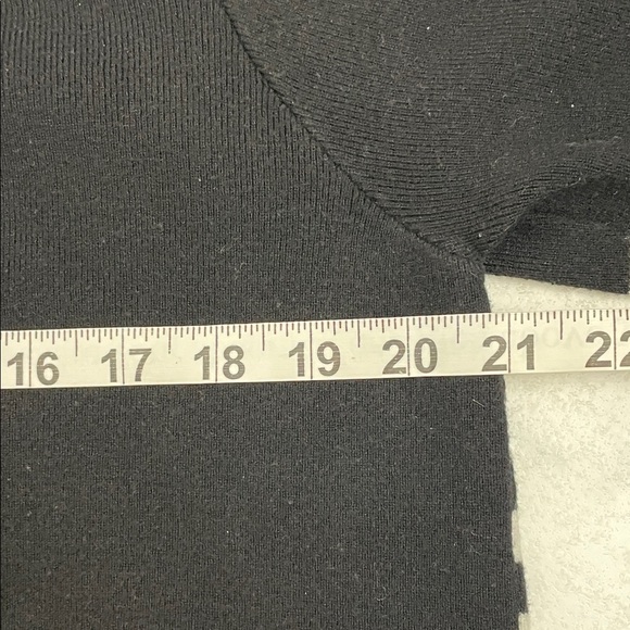 Yest Black Sweater White Striped Sleeves with Open Back & Interior Top SZ 10 - Picture 10 of 14